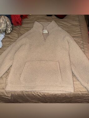 American Eagle Outfitters Cream Sherpa Half-Zip Teddy Jacket